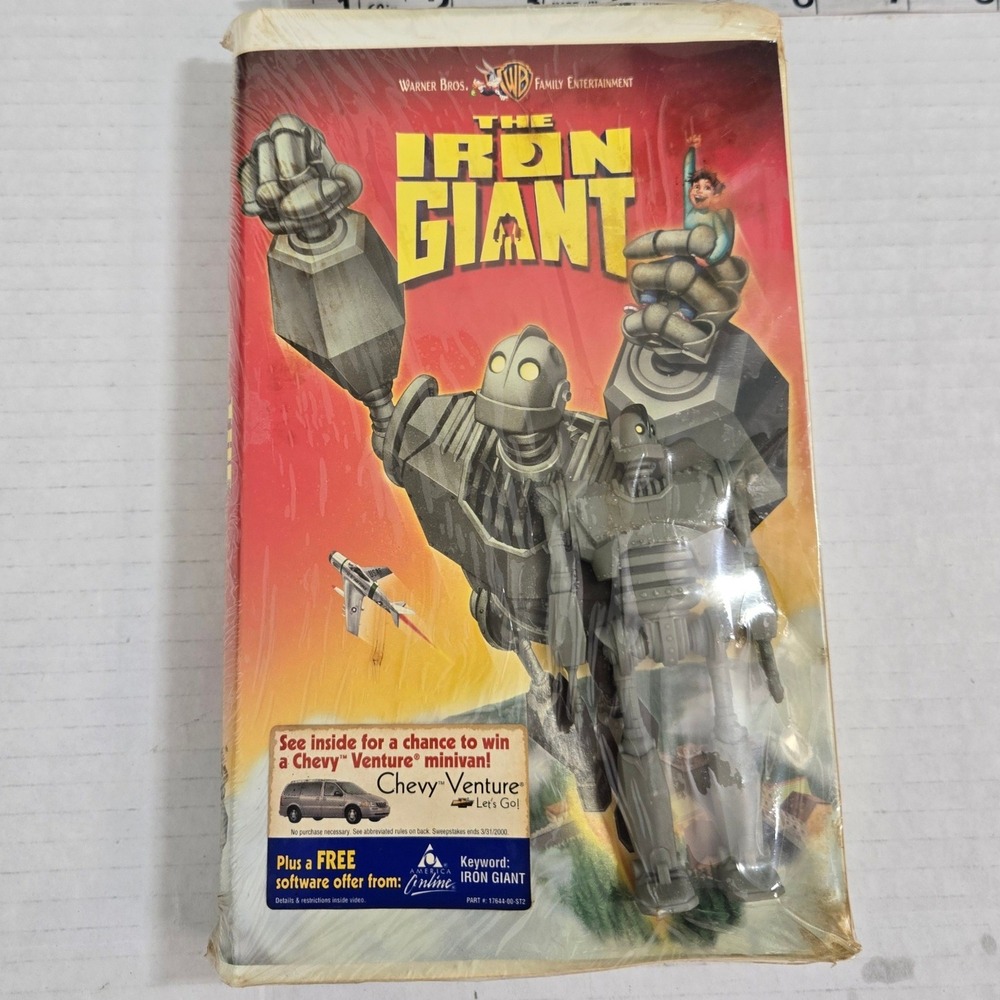 NEW Sealed The Iron Giant VHS 1999‎ Clamshell w/ Promo Action Figure Toy Rare
